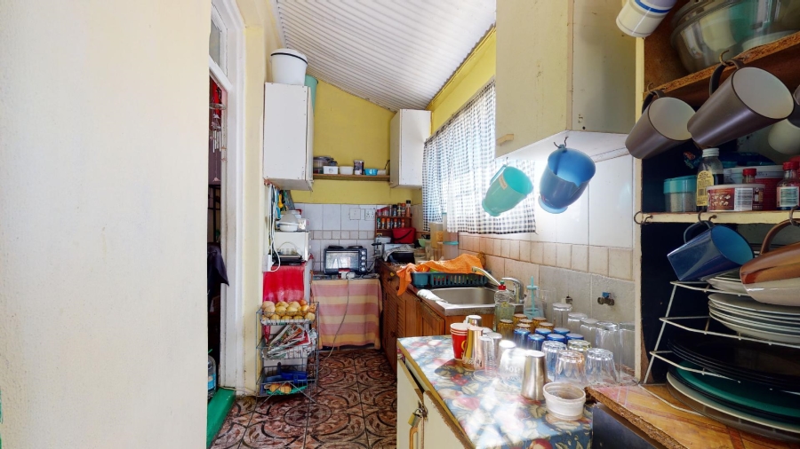 6 Bedroom Property for Sale in North End Eastern Cape